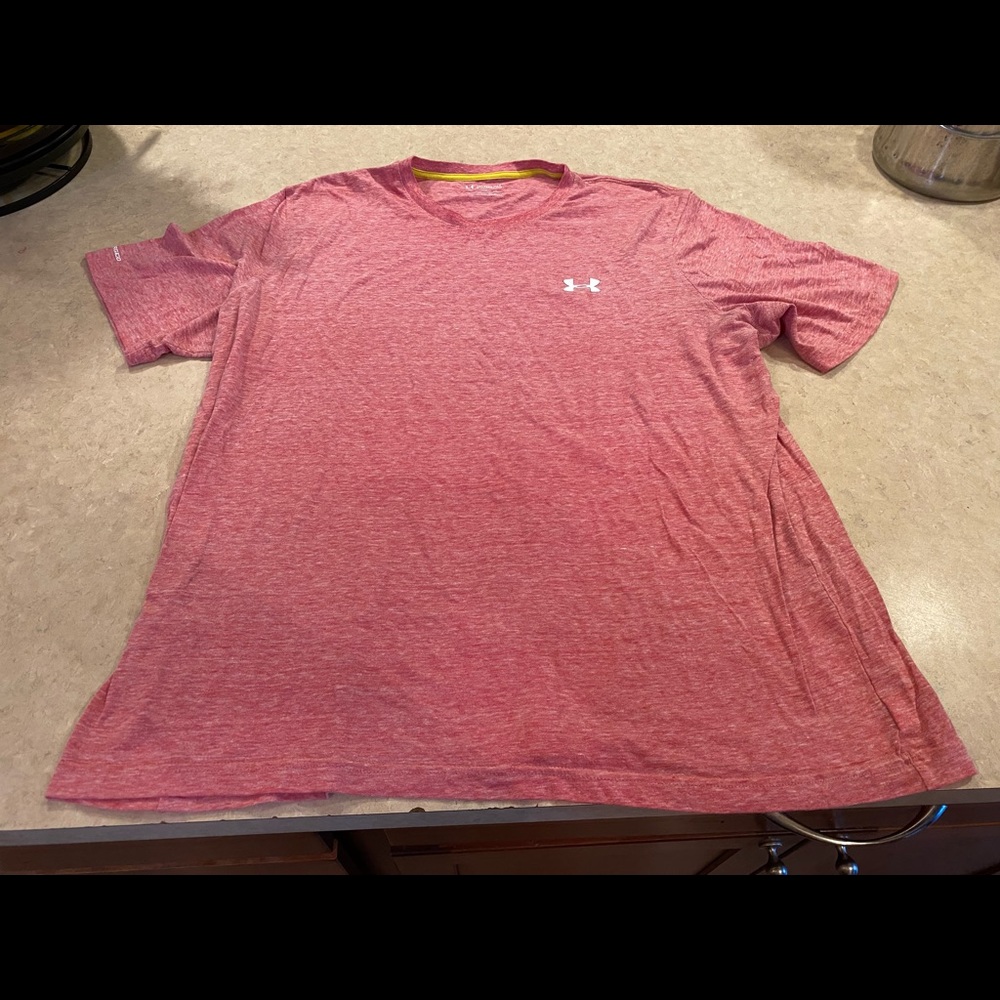 Underarmour red heather tee!